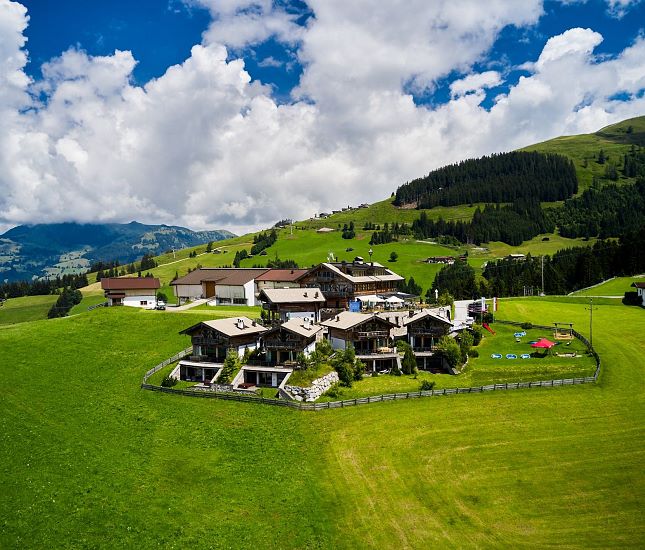 Außenaufnahmen-Maierl-Alm-Kirchberg