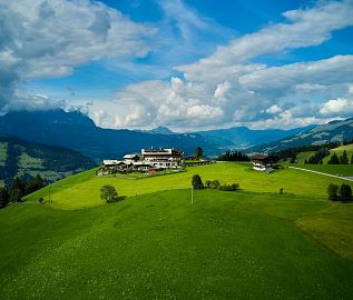 Außenaufnahmen-Maierl-Alm-Kirchberg