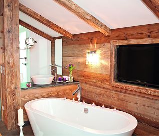 Maierl-Alm-Chalet-für-Hochzeiten-Urlaub-am-Berg